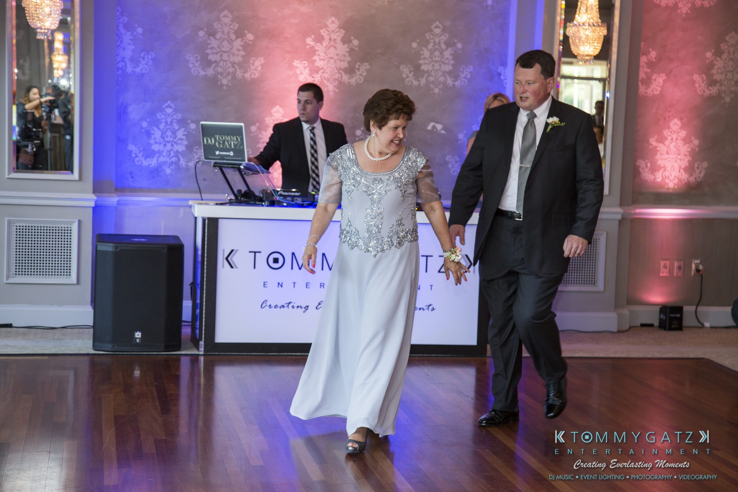 Jamie-and-Mark-Low-Res-Watermark-593 - TOMMY GATZ ENTERTAINMENT