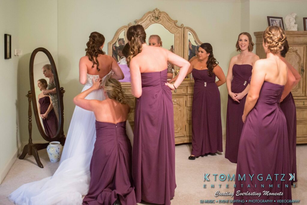 JulieKyleLongWedding11715-11 - TOMMY GATZ ENTERTAINMENT
