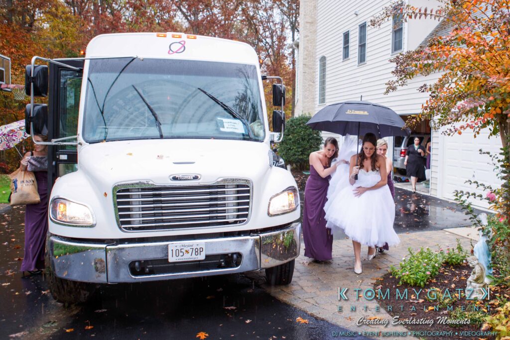 JulieKyleLongWedding11715-25 - TOMMY GATZ ENTERTAINMENT