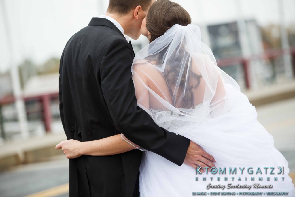 JulieKyleLongWedding11715-434 - TOMMY GATZ ENTERTAINMENT